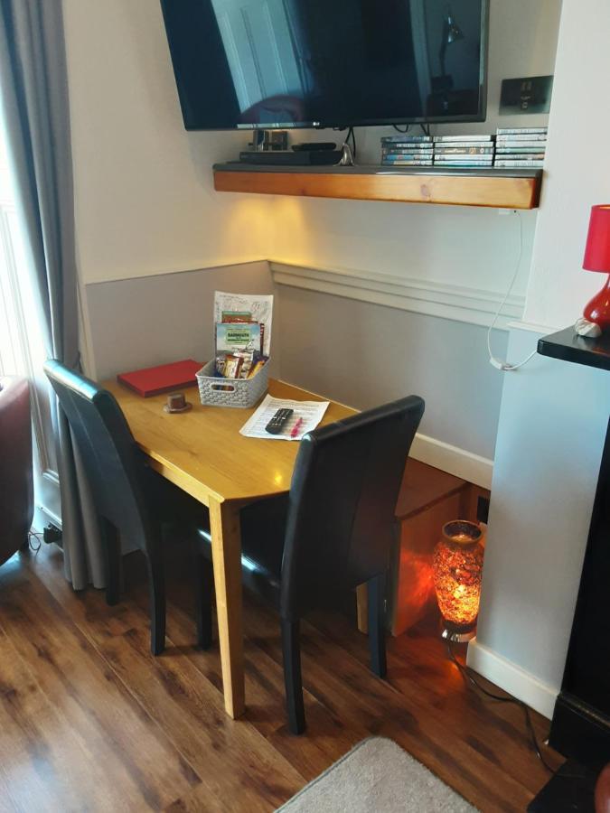 Apartment Chic Barmouth Bagian luar foto