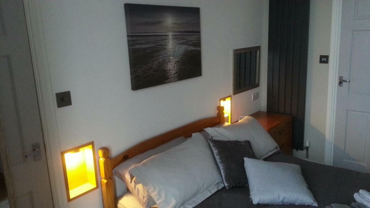 Apartment Chic Barmouth Bagian luar foto