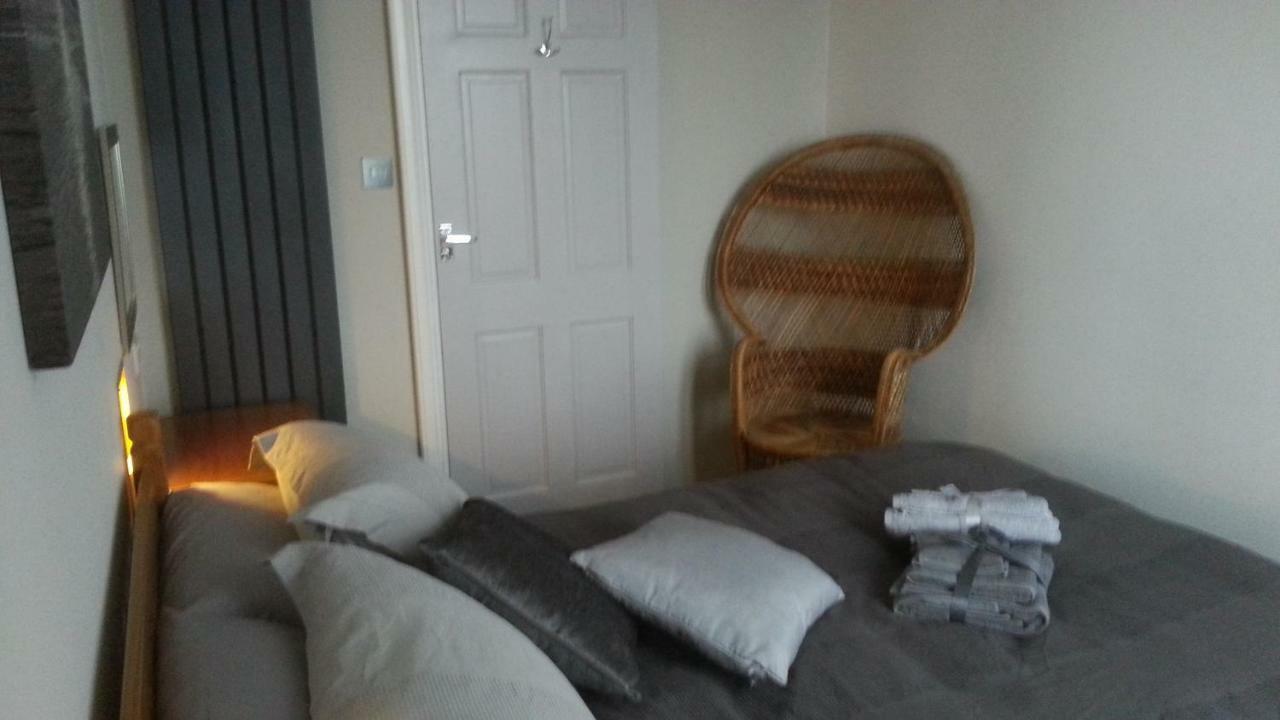 Apartment Chic Barmouth Bagian luar foto