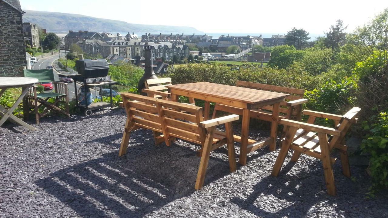 Apartment Chic Barmouth Bagian luar foto